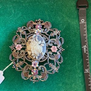 Vintage floral Brooch
